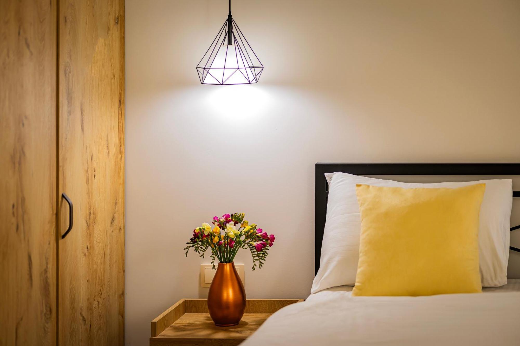 Taniqinn Dilijan Hotel Ngoại thất bức ảnh