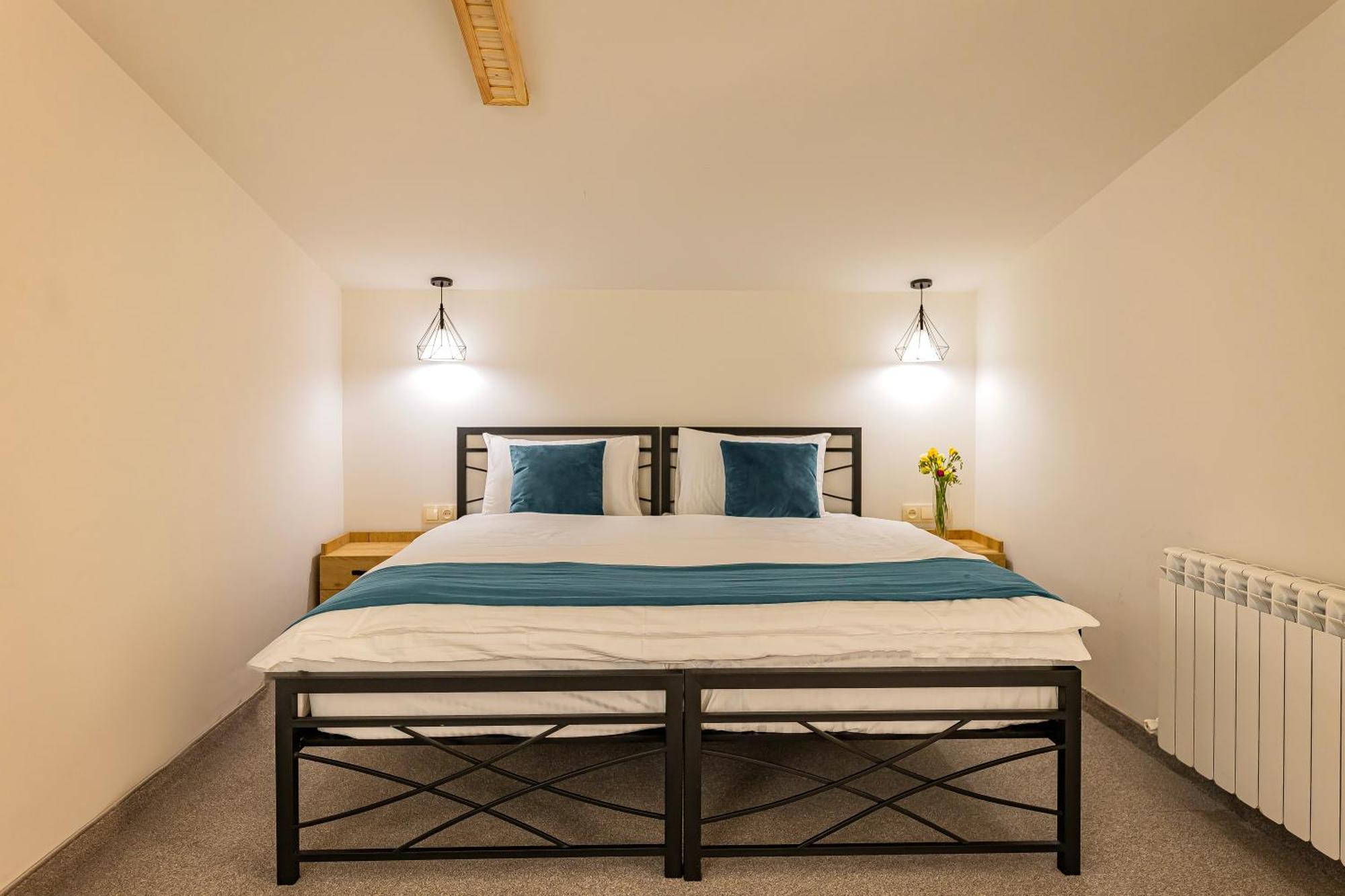 Taniqinn Dilijan Hotel Ngoại thất bức ảnh